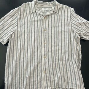 Banana Republic White and Black Casual Button Down Shirt